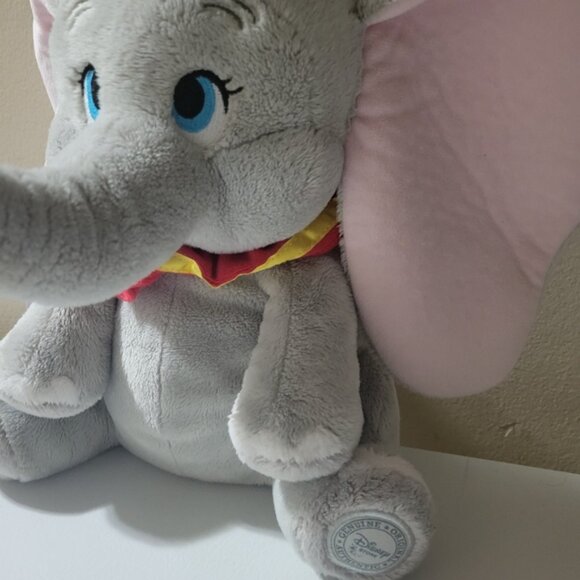 Disney Dumbo Plush - Picture 3 of 6